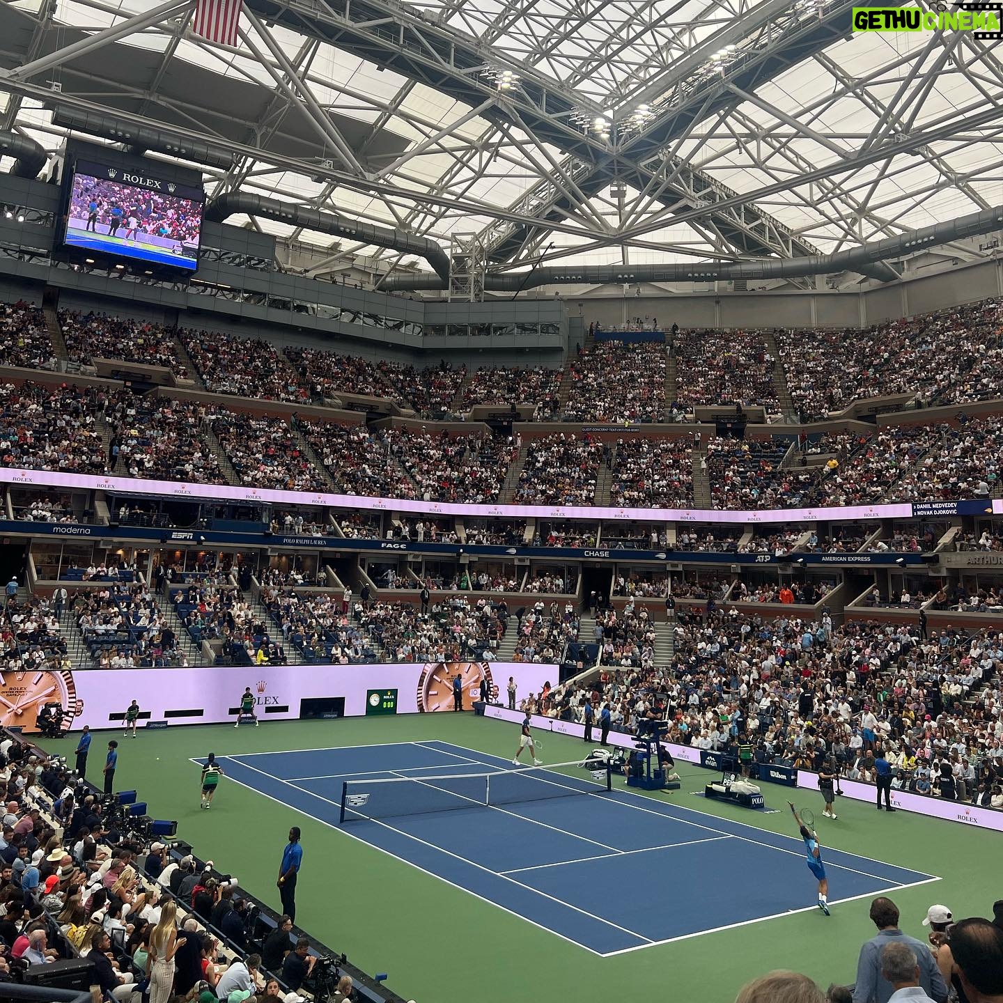 Molly Ringwald Instagram - #usopen #cadillac