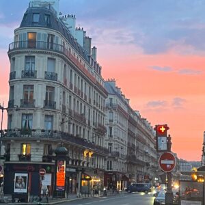Molly Ringwald Instagram - When Paris is good, she's very very good 🗼