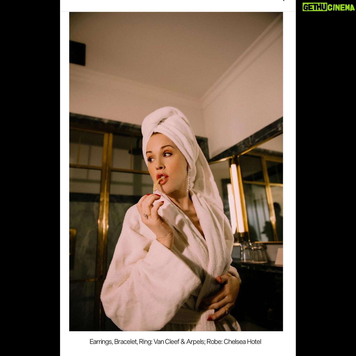 Molly Ringwald Instagram - What a ridiculously fun shoot! Link in bio. #coveteur #fashion #chelseahotel