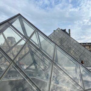 Molly Ringwald Instagram - When Paris is good, she's very very good 🗼
