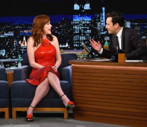 Molly Ringwald Instagram - What a fun show! Had such a great time with @jimmyfallon and @justintimberlake Thanks for having me! Photos: @toddowyoung #feud #theswans #trumancapote #fallontonight