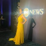 Molly Ringwald Instagram - What a fun night celebrating our first amendment' Biden and Jost both knocked it out of the park. ⚾️Congratulations to all of the scholarship recipients! 📰Thank you ABC for having us at your table. Very happy that I got to have the cutest prom date in @paniogianopoulos #whitehousecorrespondentsdinner #freepress #nerdprom2024