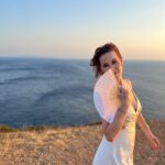 Molly Ringwald Instagram - Our annual trip to Poseidon's temple. 🏛️🇬🇷