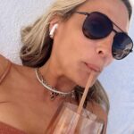Molly Sims Instagram - Vibing in Utah 🍹