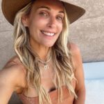 Molly Sims Instagram - Vibing in Utah 🍹