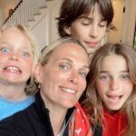 Molly Sims Instagram - They love me and I love them right back ❤️🙏🏼
