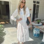 Molly Sims Instagram - The last 24 hours in a nutshell ❤️✨💄 • dinner with @glossyco 💋 @kvillatorowarman @sheena @shaunneff • shooting something new and exciting for @ysebeauty with my bestie @marykitchen 🤫 (also… everyone needs a Trevor, IYKYK) • Celebrating my girl Darcy (love you boo ❤️ @darcycobb ) • Our episode airing with @drthaisaliabadi and @haneyofficial on the breast cancer risk calculator… one of my favorite and most important episodes of @lipstickontherim to date 🙏🏼 • Frankie and Scar asking me if they can have a sleepover… it worked 🤪 • Me… dead (someone get me a vacay)