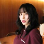 Momo Hirai Instagram - 🤳🤳🤳 #MiuMiu #MiuMiuWomensTales