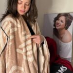 Mona Farouk Instagram - Thanks @chums.cai 🤍😘 Thanks a special sweetheart @yourminxy #loveyou 🤍❤️ #مني_فاروق #mona_farouk #strong #woman #خليك_فولاذي #الموضوع_فيك #winter #Heater 😍😘
