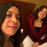 Mona Farouk Instagram - كدة هتمشي وتسبيني لوحدي في الحياة دي انتي وعدتينيي مش هتسبيني وسبتيني وكنت بقولك انا هموت قريب وهتزعلي عليا اديني انا اللي زعلت كسرتيني يا اية وجعتي قلبي ورحتي وراحت فرحتي يا حبيبتي عمري محبيت بنت قدك وكنت ونعمه الاخت والام وحفظه سري يا علي وجع قلبي مصدومه ومش مستوعبه اني مش هشوفك تاني بحبك وهفضل احبك لحد مااجيبك يااصيله يا اجدع صحبه ليا مش هتتعوضي ابدا مع السلامة يا حبيبتي ربنا يرحمك وهتدخلي الجنه عشان ربنا بيحبك وتستاهلي الجنه وروحتي ل اختك انا عارفه ان كان نفسك تروحلها بس مكنتش عاوزاكي تسبيني بس يارب اللقاء القريب 😔🤲🏻 استنيني هجيلك قريب يارب يرحمك يا اية ويجعل مثواكي الجنه 🤲🏻 ارجو قراءه الفاتحة والدعاء اية روؤف في ذمه الله يارب صبرني وصبر اهلها يارب 🤲🏻 @aya.raouf