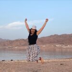 Mona Farouk Instagram - اضحك الصورة تطلع حلوة #اضحك للدنيا #تضحكلك ☺️😉🙂😊🤍🧿 #اضحك_الصورة_تطلع_حلوة . #dahab #دهب_مدينة_السحر_والجمال #الاجونا_دهب #السياحة #vibes #downs dahab #دهب #دهب_مدينة_السحر_والجمال #يوميات_مني_فاروق #دهب #جنوب_سيناء @mona_farouk_official