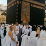 Mona Farouk Instagram – جزاك الله خير 🙏🏻 احلي هدية واحلي دعوة 🤲🏻 
شكرا من قلبي يا شاروخان 🤲🏻ربنا يكتبهالي يارب 🤲🏻🙏🏻🤍ويرزقني بزيادة البيت 🤲🏻