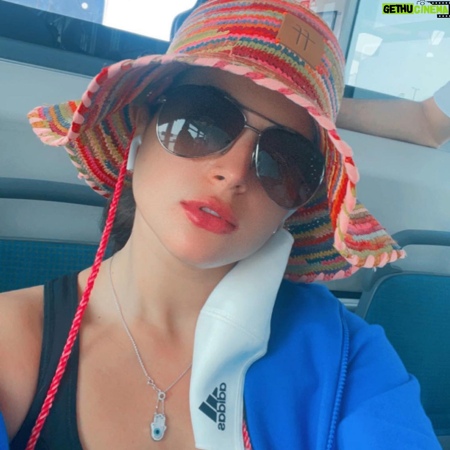 Mona Farouk Instagram - Walk alone to find your place 💙