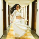 Monami Ghosh Instagram - Have you been in Bareli ka Bazar? I haven’t ….. Wardrobe by #momis Mkup n hair @chakrabortybony