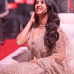 Monami Ghosh Instagram - besides dancing the other part which i loved….today from 5pm only on @starjalsha MY TEAM Beautiful lehenga from @kalighataindia @sayantan_dutta_photography @neelsaha_styled_by_blue @ameeth_dash @i_am_soma13 @abhishekdas198923 @the_marvelous_marshmallow Jewellery @adros_creations