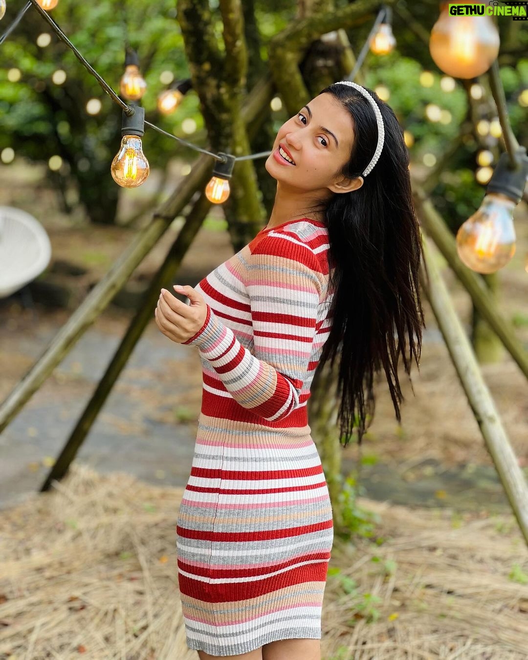 Monami Ghosh Instagram - I am gonna let it shine…