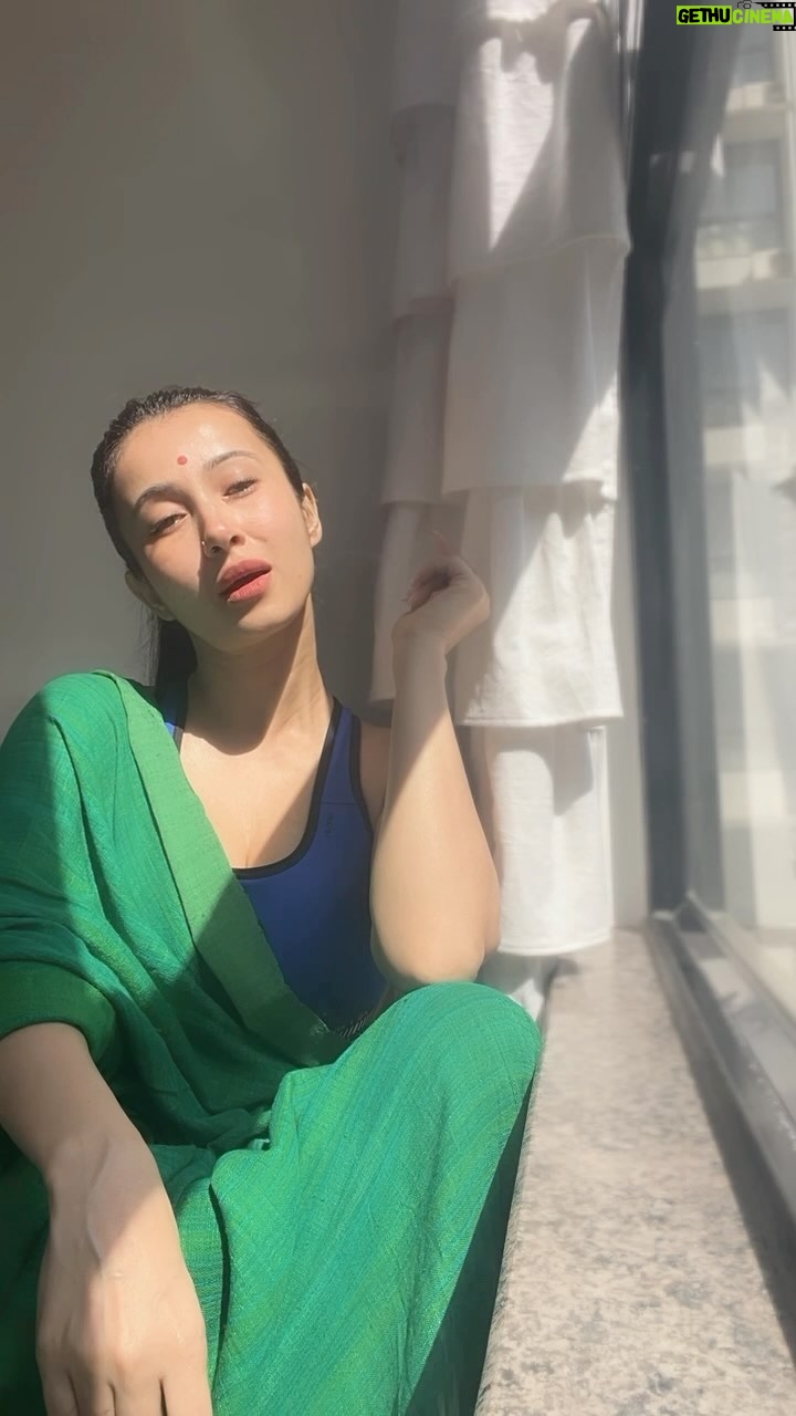 Monami Ghosh Instagram - Holi started? @agsyworld 🫶 Mumbai, Maharashtra