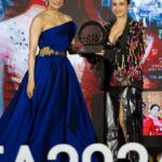 Monami Ghosh Instagram - She said : you are so pretty I replied: you are the inspiration. A real diva inside out @malaikaaroraofficial @globalfameawards2024 @amrita.rumi12 @internationalgloryawards2023