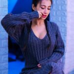 Monami Ghosh Instagram - Big sweaters..good movies.. hot chocolate…on a wintry sunday Wardrobe & styling by #MOMIS