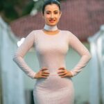Monami Ghosh Instagram - I love the 3rd slide where my braid is burning..🥵