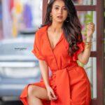 Monami Ghosh Instagram - Dripping in fineness… Photo @sayantan_dutta_photography wardrobe @neelsaha_styled_by_blue Mkup @papiyachanda Hair @i_am_soma13 Jewellery @adros_creations