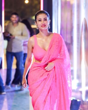 Monami Ghosh Instagram - Completing the pink gallery…
Saree @monami_ghosh 
Mkup @monami_ghosh 
Hair @monami_ghosh 
Jewellery @monami_ghosh 
🙈🙈🙈🙈🙈