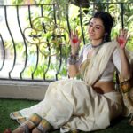 Monami Ghosh Instagram - Wardrobe by @monami_ghosh উথালি পাথালি মনে আলতা কোণে!