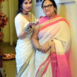 Monami Ghosh Instagram - দীপান্বিতা লক্ষ্মী পুজোতে…