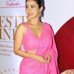 Monami Ghosh Instagram - Completing the pink gallery… Saree @monami_ghosh Mkup @monami_ghosh Hair @monami_ghosh Jewellery @monami_ghosh 🙈🙈🙈🙈🙈 Mumbai - मुंबई