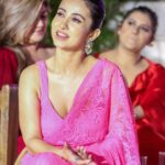 Monami Ghosh Instagram - Completing the pink gallery… Saree @monami_ghosh Mkup @monami_ghosh Hair @monami_ghosh Jewellery @monami_ghosh 🙈🙈🙈🙈🙈 Mumbai - मुंबई