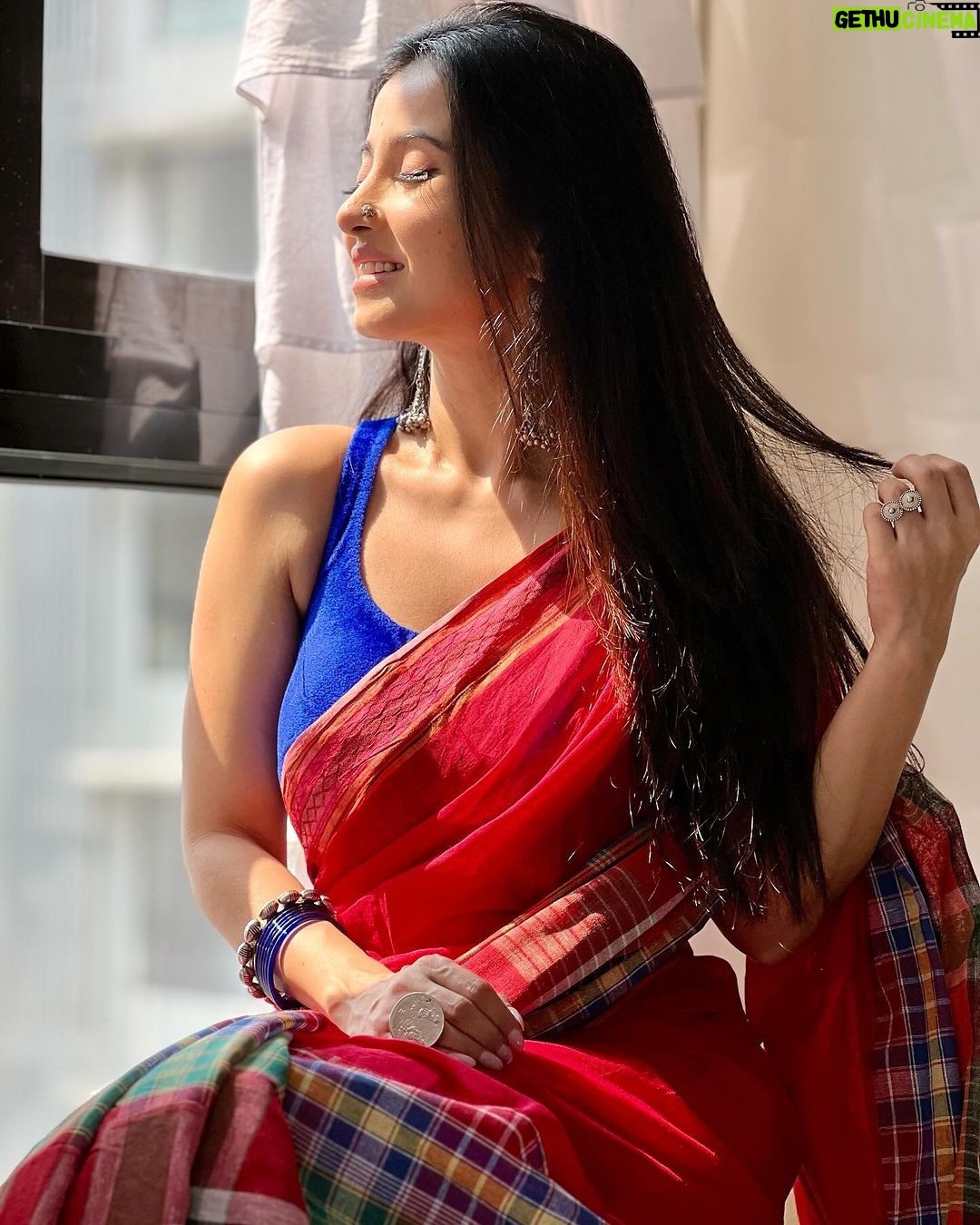 Monami Ghosh Instagram - Few days back when the sun was beautiful…. Mumbai - मुंबई