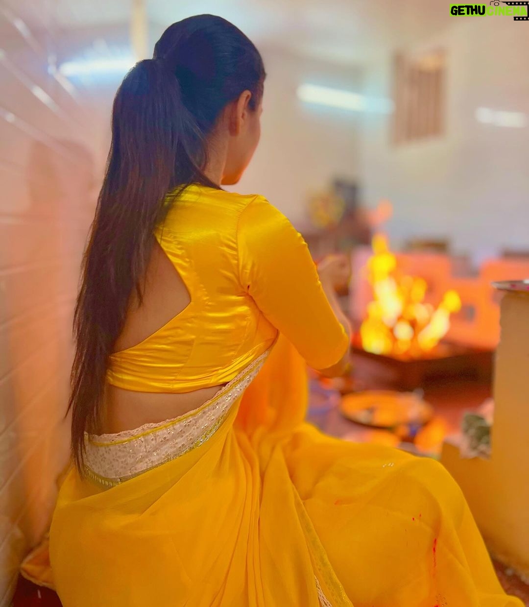 Monami Ghosh Instagram - আজ আমাদের দোল…. KOLKATA-কোলকাতা