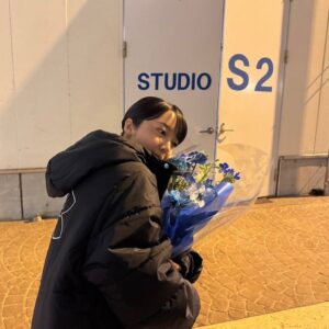 Mone Kamishiraishi Instagram - きのう写真がまるでなくて大慌てしたので今日撮ってもらいました、今年はもう少し撮ろうと思います📸