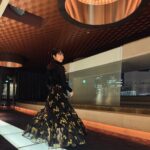 Mone Kamishiraishi Instagram - 映画「夜明けのすべて」、昨夜は完成披露試写会。集まると話が止まらなくなるのが懐かしくて嬉しくて、温かい時間でした。公開は2月9日。待ち遠しいです🌃