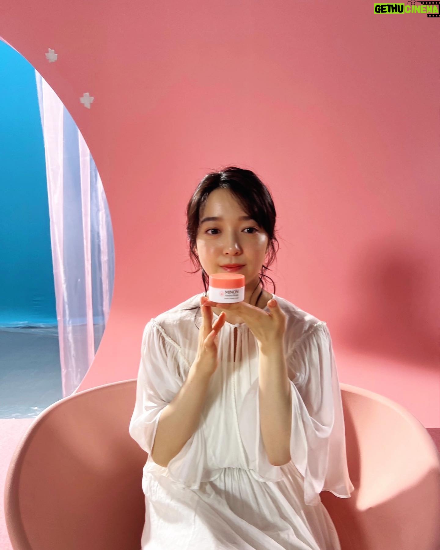 Mone Kamishiraishi Instagram - ミノンのモイストチャージクリーム、新発売です。私、今朝も使った🙋♀️