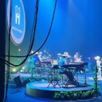 Mone Kamishiraishi Instagram - 札幌hitaruでのライブ終演いたしました。思い出の詰まった劇場の板の上で歌う幸せたるや！お客さまの眼差しも温かく、とても力になりました。写真は、北海道らしさを狙ってみんなで麦わら帽子を被ったら、これ沖縄じゃ…？ってなったひとこまです。皆様ありがとうございました！！