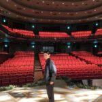 Mone Kamishiraishi Instagram - 屋比久選手。私のお気に入りショット 「ジェーン・エア」東京千穐楽を迎えることができました。心を寄せてくださった皆さまありがとうございました。 日々繊細に変化する物語の温度や湿度、お客様からも沢山の発見や驚きをいただきました。大阪でも頑張ります ともなーは同志であり師。日々相談したり、学んだりしています。ともなジェーンもヘレンも本当に大好きで憧れている！！昨日と今日の配信、まだアーカイブ残っているのでよろしければご覧ください。