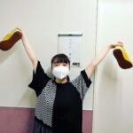 Mone Kamishiraishi Instagram – 千と千尋の神隠し、大阪も全公演完走できました。熱くて暑かったー!ありがとうございました!次は博多にお邪魔します🏃♀️
靴底全開で失敬。急発進急停止、転ぶ滑る登る等の負担を一身に受けてくれています。まいどおおきにやでほんま