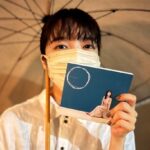 Mone Kamishiraishi Instagram - こんばんは、東京は雨です。いよいよ明日13日にアルバム「name」がリリースされます。幸せなご縁の詰まった一枚になりました。どの曲も本当に大切です。お力添えをくださった皆さまに心から感謝しています。楽しんでいただけますように、そして皆さまの心身の健康が守られますように。