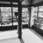 Mone Kamishiraishi Instagram - こうしてみると我ながらなかなか馴染みよいように思います。いつの時代を、どの場所を生きていても日本人だなあ。ドラマ「霊験お初 〜震える岩〜」放送まであと２日！