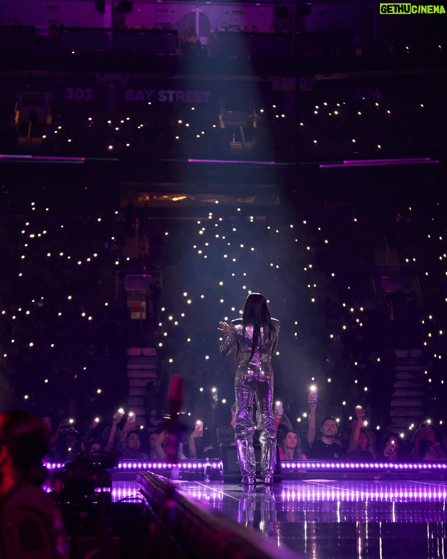 Monica Instagram - Gag City is such a surreal place …. Vibes totally unmatched!!!! This was Torontos Energy, can’t wait to experience Gag City DETROIT TONIGHT 🪐 ✨ MDA