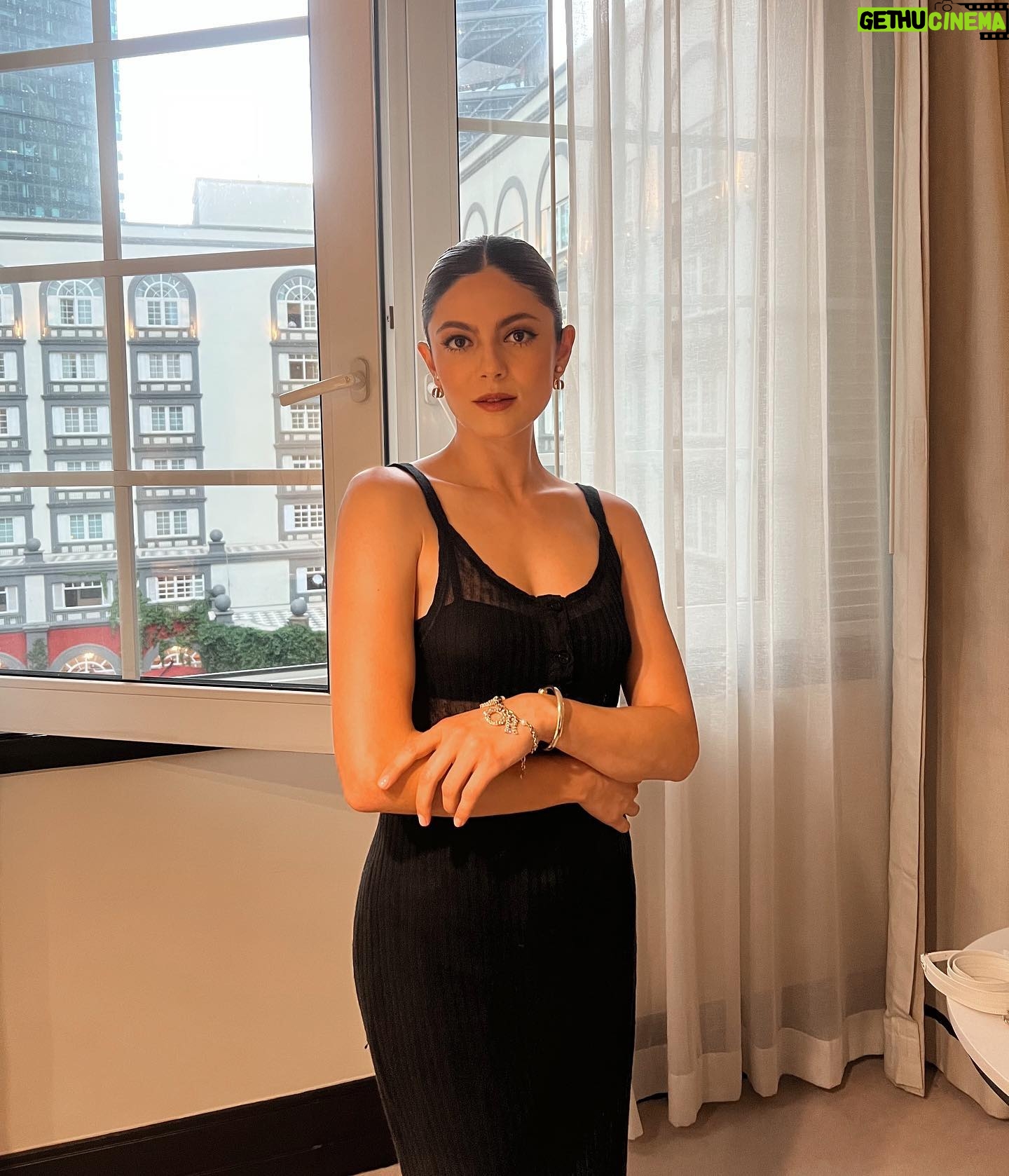 Monica Barbaro Instagram - beautiful weekend in one of my favorite cities with @dior