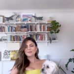 Monica Barbaro Instagram - virtual press day break featuring Augustusus and a very @topgunmovie themed bookshelf wearing: @the__sei styled by: @jeanannwilliams makeup: @melaniemakeup hair: @bridgetbragerhair