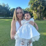 Monick Camargo Instagram – Você faz tudo valer à pena. 🤍