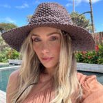 Monick Camargo Instagram - 🌊⛱️✨🥥👙☀️👨‍👩‍👧🍼💃🏼🍹🍓♥️❄️😂🐚