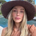 Monick Camargo Instagram - 🌊⛱️✨🥥👙☀️👨‍👩‍👧🍼💃🏼🍹🍓♥️❄️😂🐚