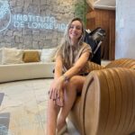 Monick Camargo Instagram - Registros do meu dia na @institutodelongevidade_ … O tal da mãe só vive no modo “delay”, mas esse post é só pra agradecer todo carinho e atendimento impecável, ao meu amigo @drrogeriocardoso . E um parabéns, pelo seu sucesso!! A clínica está maravilhosa! Fui dar um trato no corpicho pra o Verão, e fizemos o bioestimulador de colágeno 🍑. Agora sim , estou pronta!! Vem VERÃO!