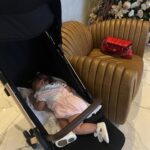 Monick Camargo Instagram - Registros do meu dia na @institutodelongevidade_ … O tal da mãe só vive no modo “delay”, mas esse post é só pra agradecer todo carinho e atendimento impecável, ao meu amigo @drrogeriocardoso . E um parabéns, pelo seu sucesso!! A clínica está maravilhosa! Fui dar um trato no corpicho pra o Verão, e fizemos o bioestimulador de colágeno 🍑. Agora sim , estou pronta!! Vem VERÃO!