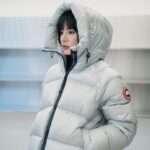 Monika Instagram - #광고 캐나다구스의 23FW 신제품인 싸이프레스 푸퍼를 입어보았어요. 가볍지만 따듯하고 착용하기도 편해서 요즘처럼 추워지는 날씨에 손이 자주 가네요! ☃️ 내 새로운 아우터야 이번 겨울을 잘 부탁해! #CanadaGoose #캐나다구스 #싸이프레스푸퍼
