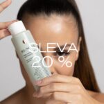 Monika Bagárová Instagram - #zdravápleť Tvoje novoroční péče o pleť! 🛁 Vstupte do nového roku se zdravou pokožkou. Využijte nyní naši novoroční slevu 20 % se slevovým kódem “zdravaplet” na odličovací olej RUMYIA. Sleva platí do vyprodání zásob. Pospěšte si, v zásobách toho už moc nemáme! 📦 Navíc při nákupu noční skincare (odličovací olej noční krém) tě čeká doprava zdarma.❤️ #RumyiaSkinCare #dailyskincare #zdravaplet
